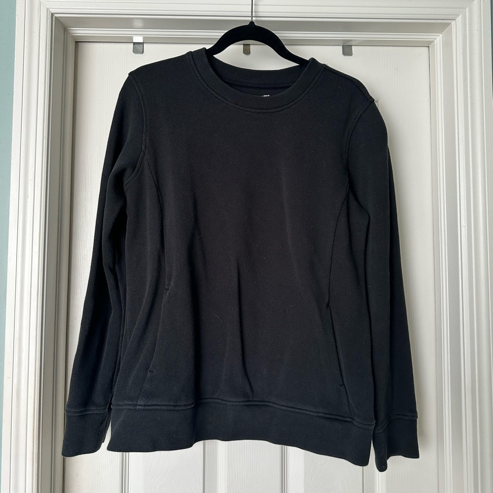 Duluth Trading crew neck sweatshirt